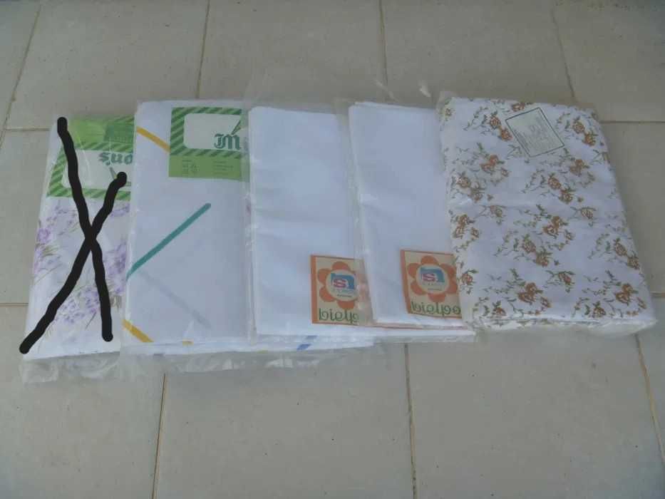 Белье постельное. Комплекты и простыни. НОВОЕ.