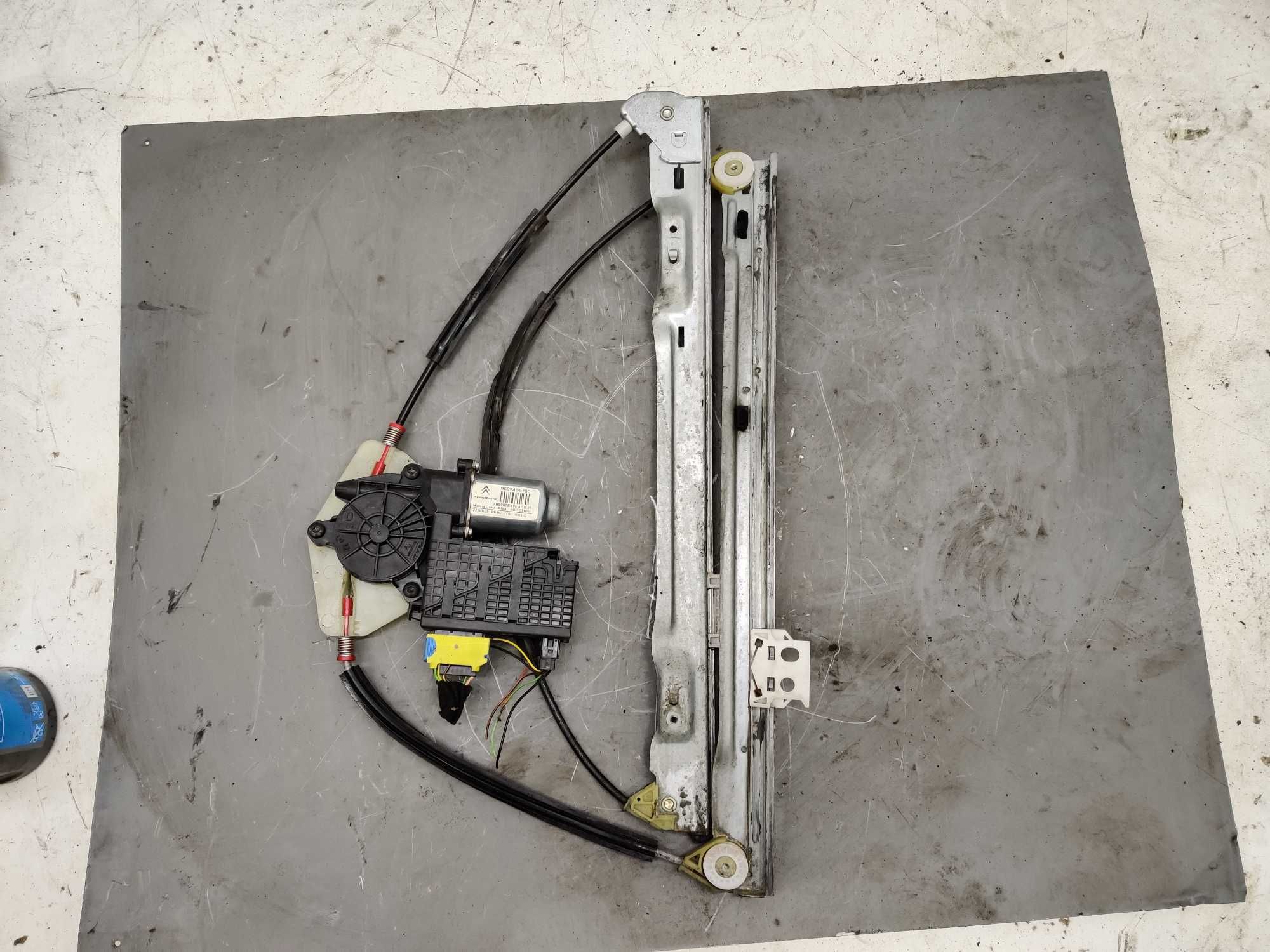 Citroen C4 Picasso Mechanizm Silniczek Szyby Prawy Przód Przedni