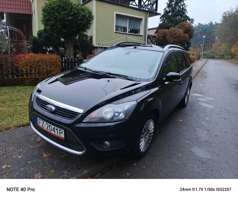 Ford Focus 1.8 kombi, klimatronik