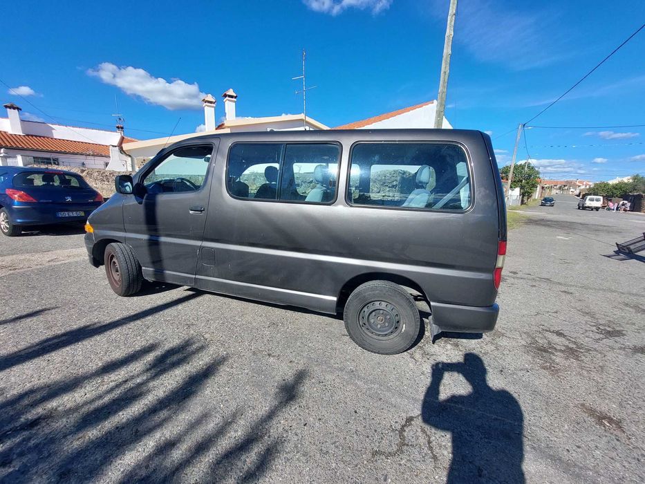 Toyota Hiace 9 Lugares