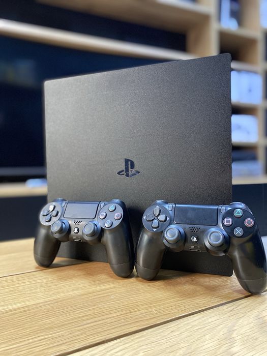 Комплект PlayStation 4 Pro 1TB + Dualshock 4 (ГАРАНТІЯ 12 МІСЯЦІВ)