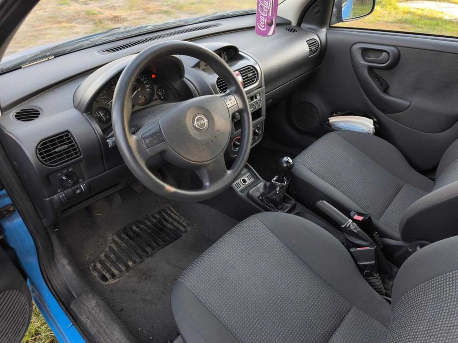 5 drzwi, 1,2 16V, piękny kolor, prosto z Niemiec.