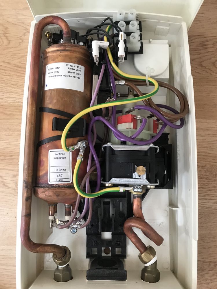 Stiebel Eltron DHC8