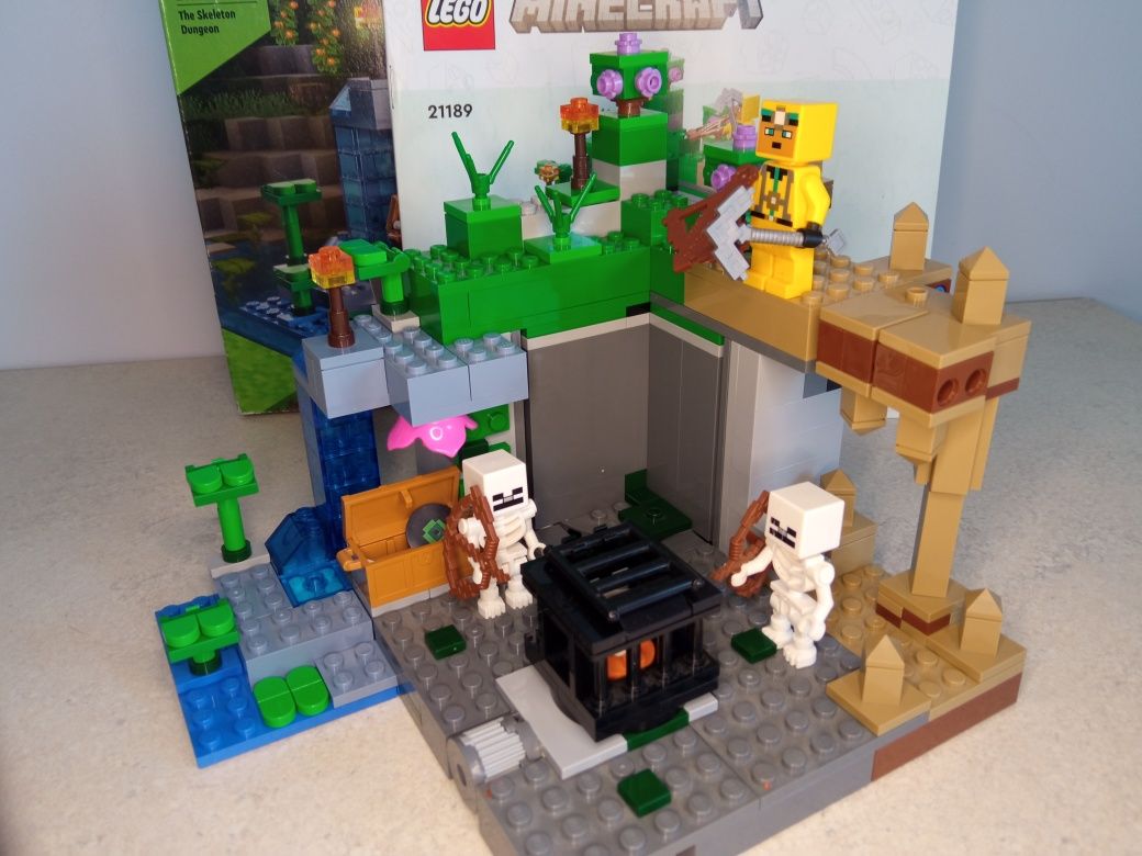 LEGO Minecraft 21189 - Loch szkieletów