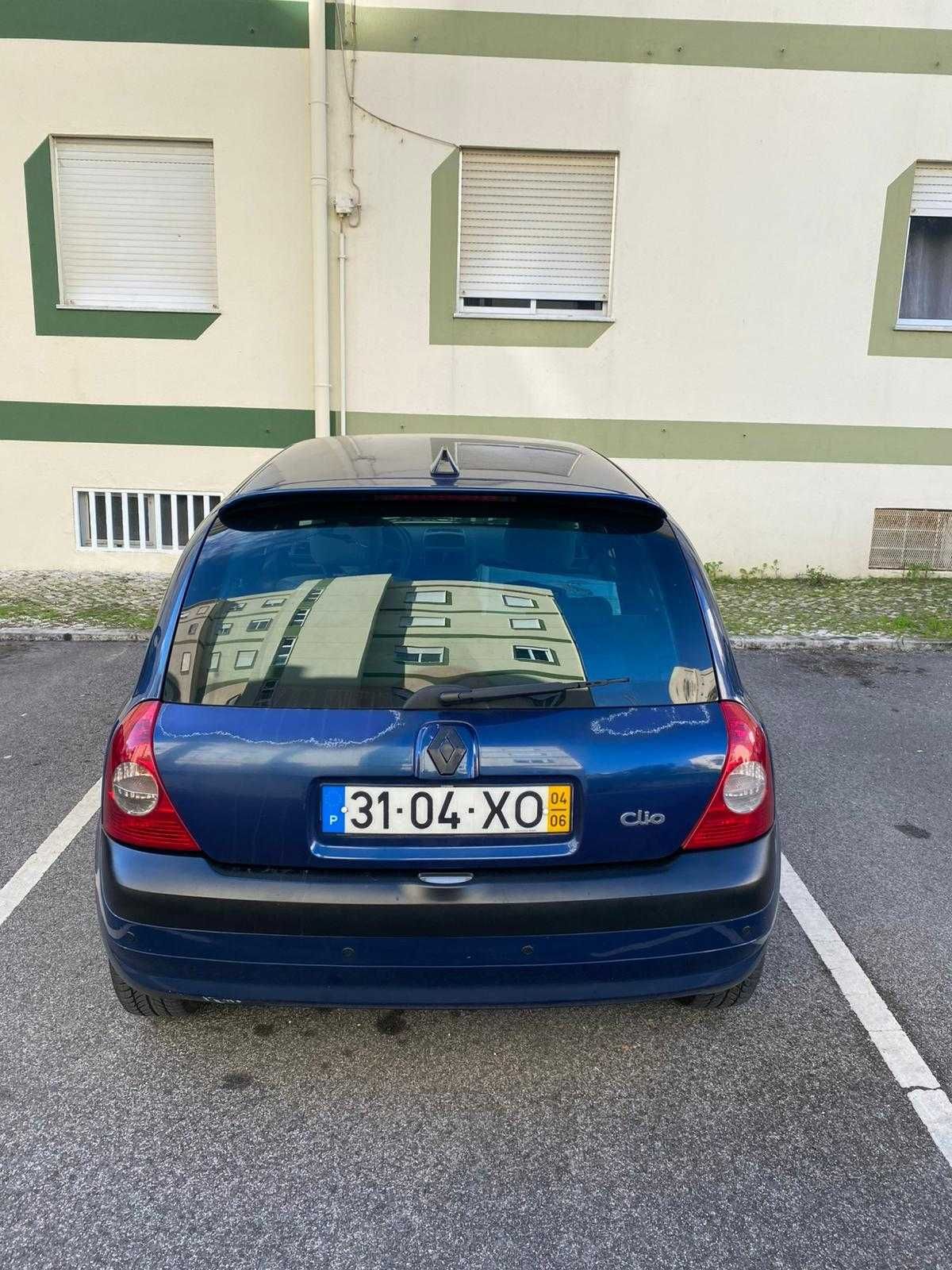 Renault Clio 1.5 dCi 2004 - Económico e Fiável