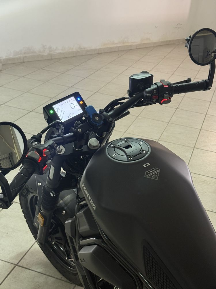 Zontes 125c 2024 como nova