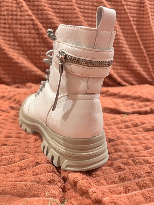 Жіночі ( дівчачі) зимові чобітки фірми Lonza