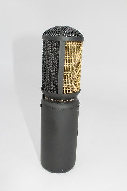 CAD Equitek  E-200 мікрофон студійний роде кабель