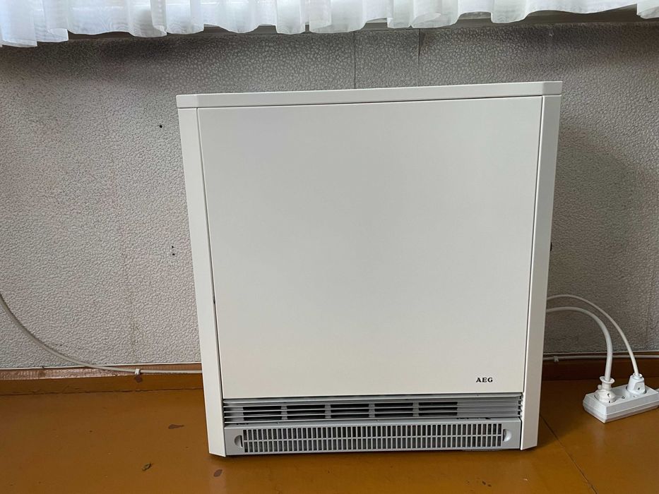 Grzejnik AEG Piec akumulacyjny elektryczny