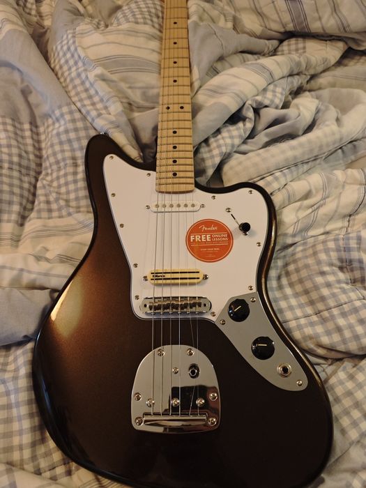 Guitarra Eléctrica Squier by Fender Jaguar Metallic Brown + pickup Dim
