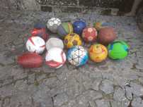 Bolas, várias.  Vendo o lote todo.