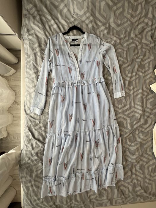 Сукня легка довга гарна літня блакина прзозора