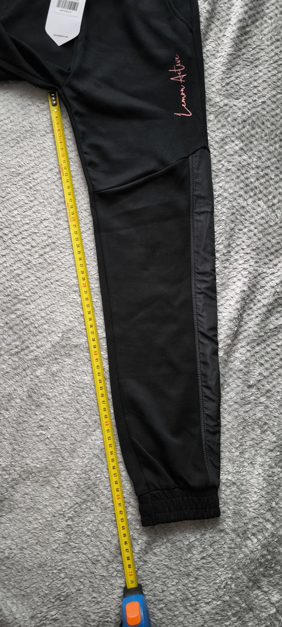Nowe spodnie sportowe coccodrillo lemon r. 146