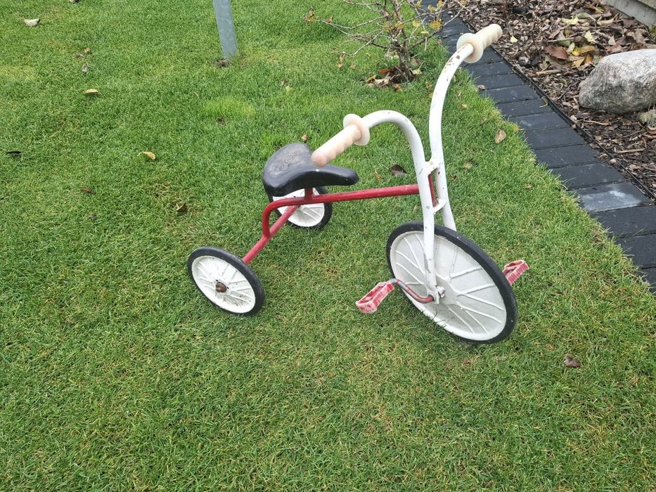 Stary rower dziecięcy