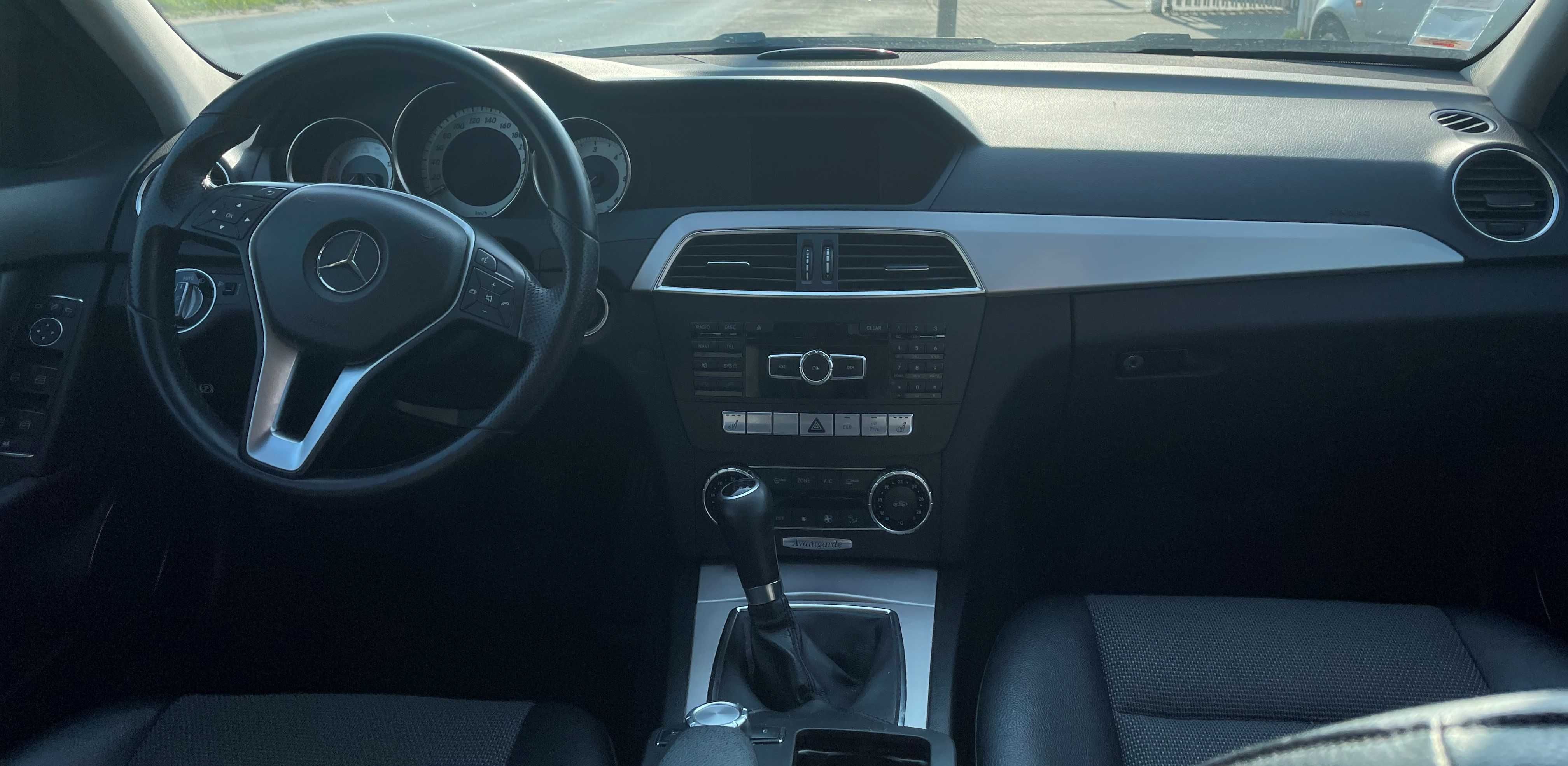 Mercedes C klasa W204 LIFT WLOT Powietrza rura plastikowa FILTRA pas
