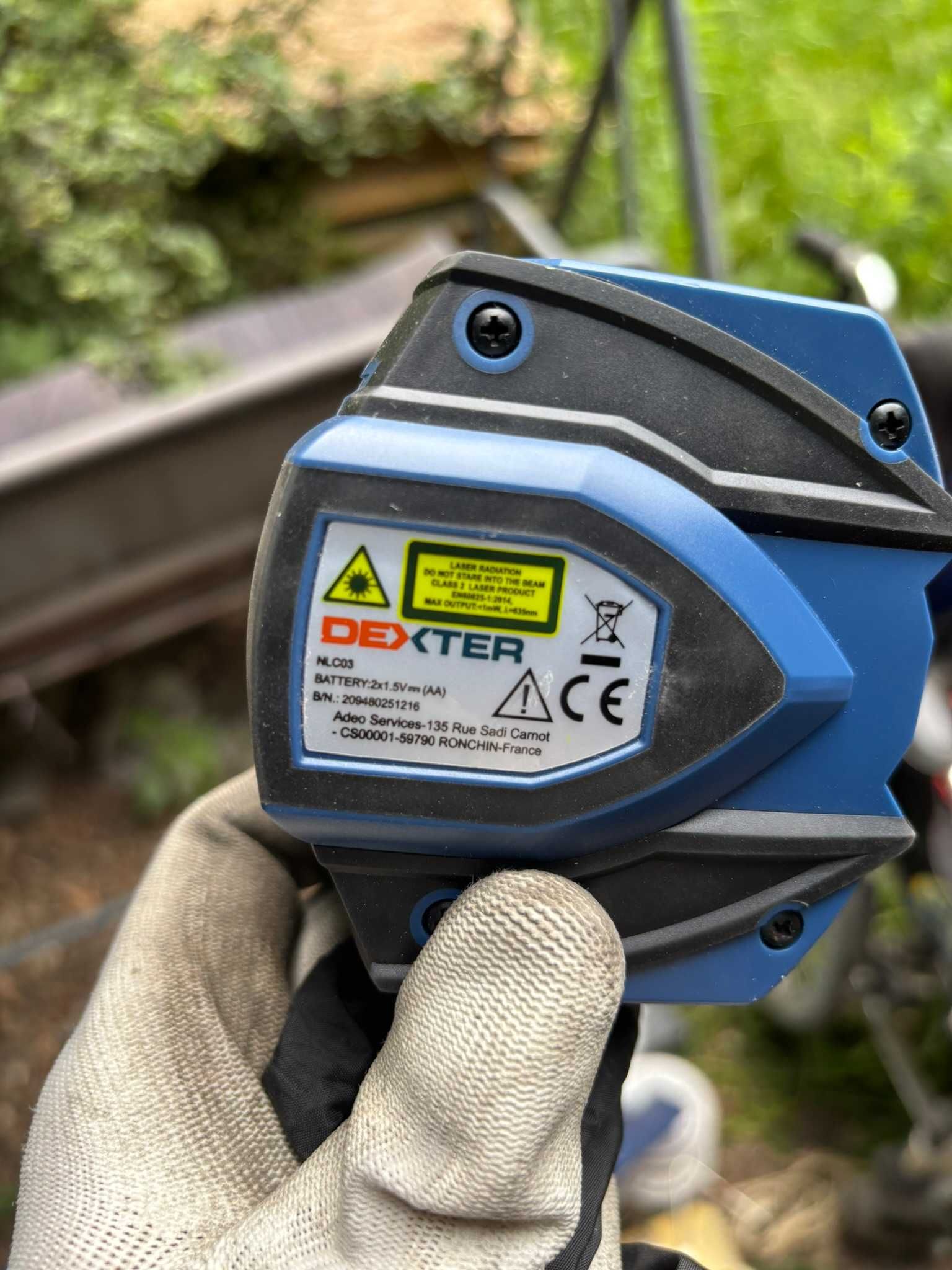 > poziomica laserowa laser krzyżowy Dexter