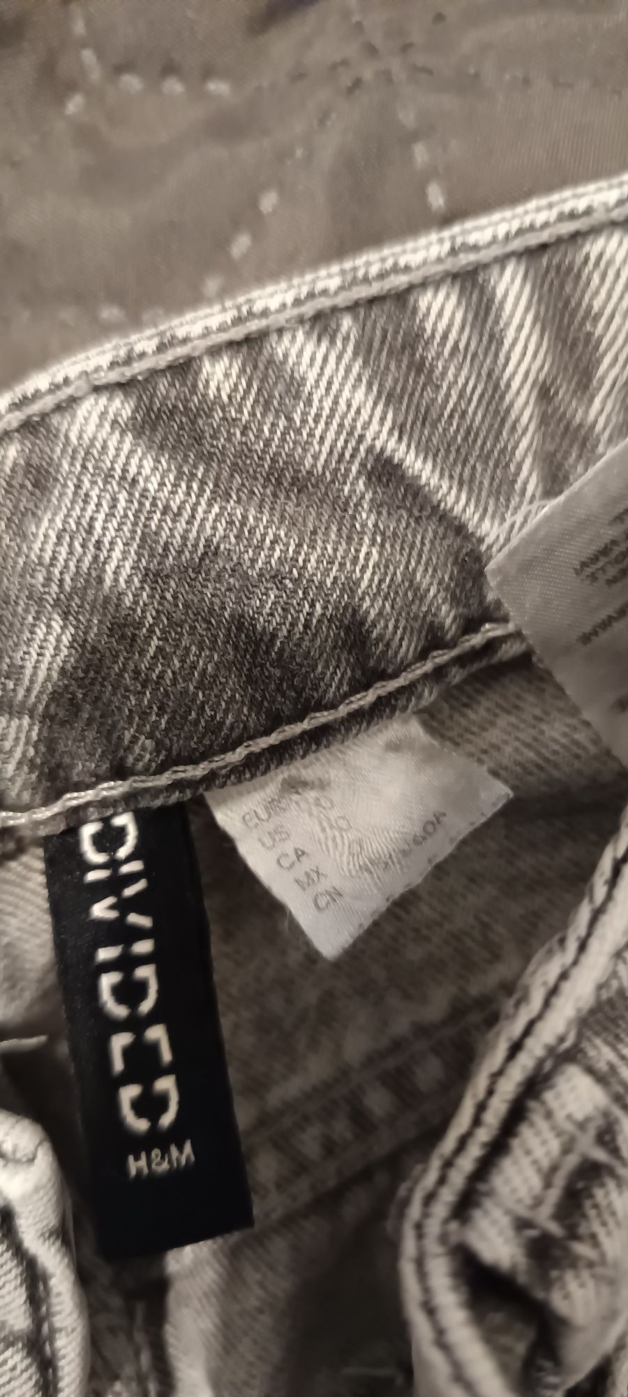Szare jeansy straight HM Divided 32