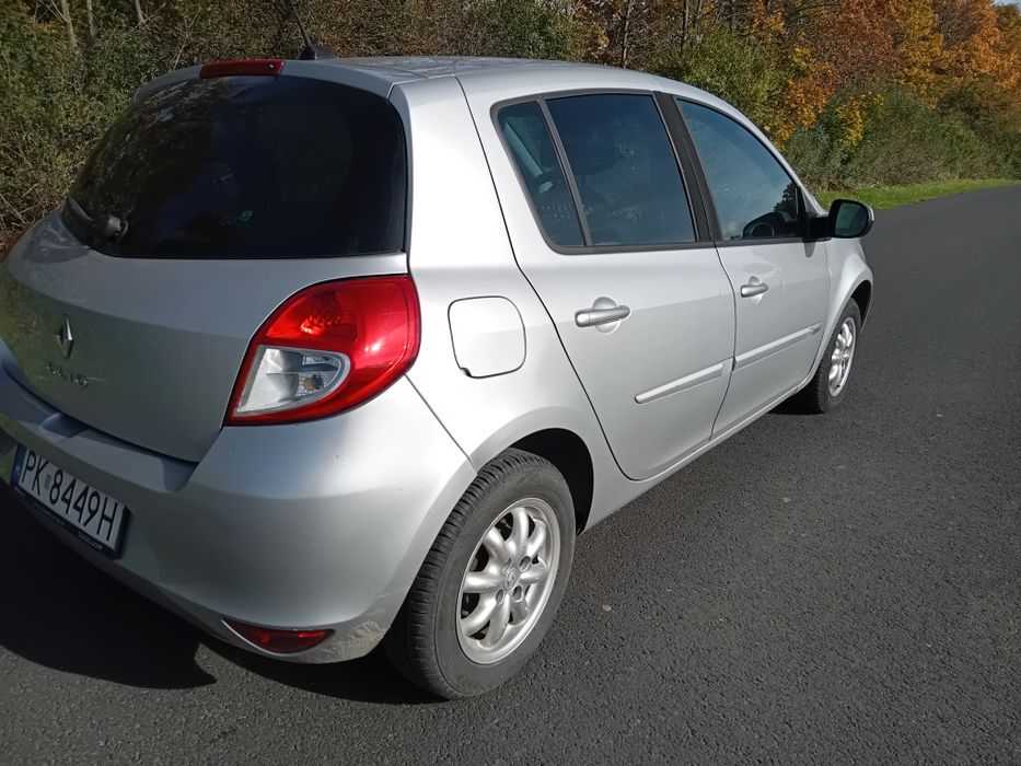 Renault clio 1.5 dci 85 KM 2010r