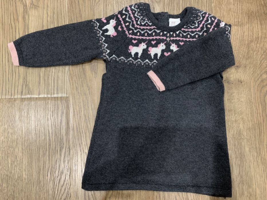 H&M 68 sukienka szara grafitowa dzianinowa jednorożce