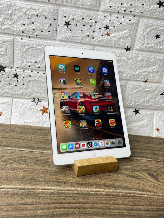 Планшет Apple iPad Air