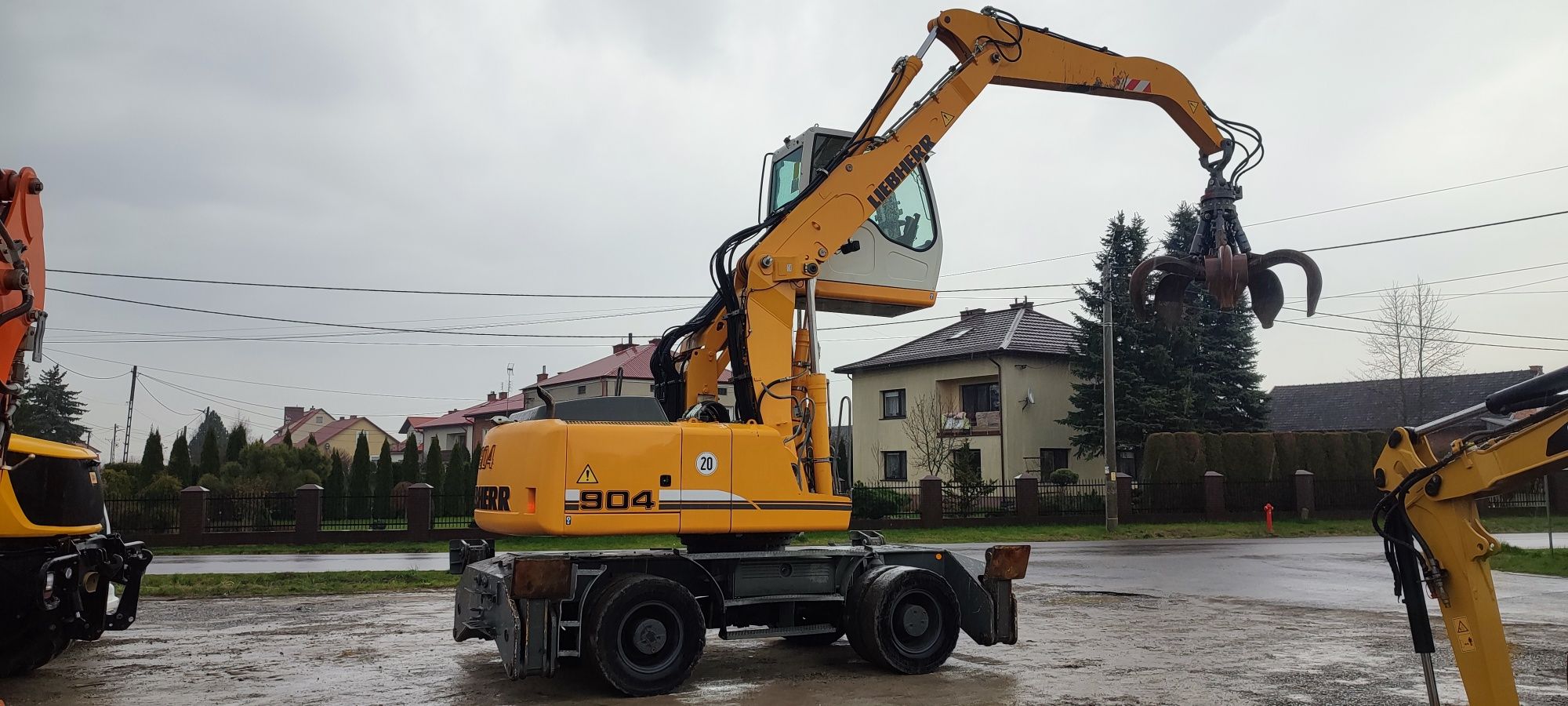 Koparka przeładunkowa Liebherr 904 fuchs 340 atlas cat do złomu