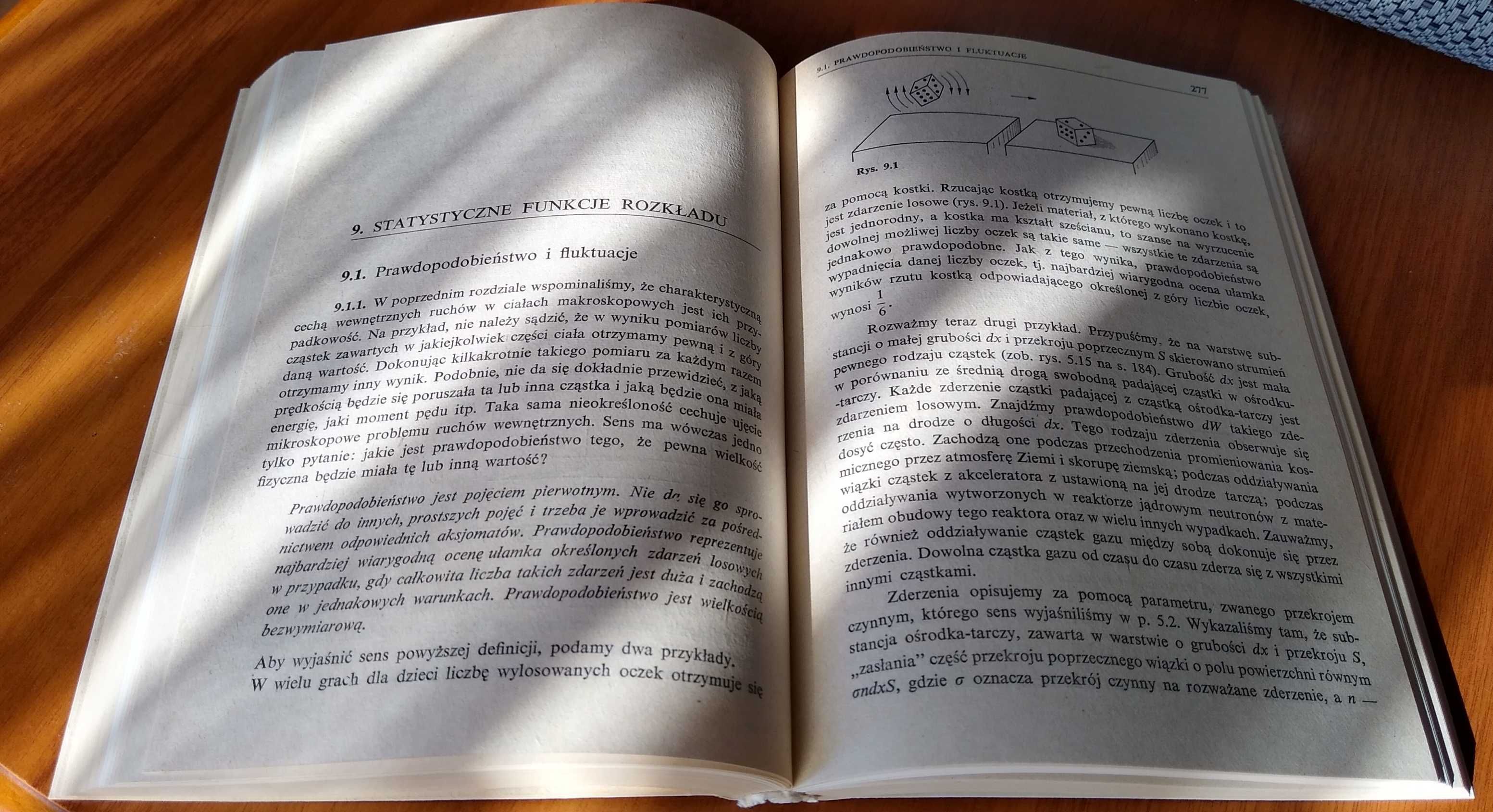Kurs fizyki 1 Mechanika Teoria kinetyczna A. W. Astachow