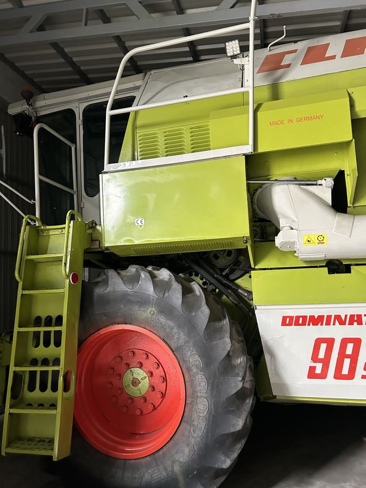 Kombajn class Dominator 98 SL