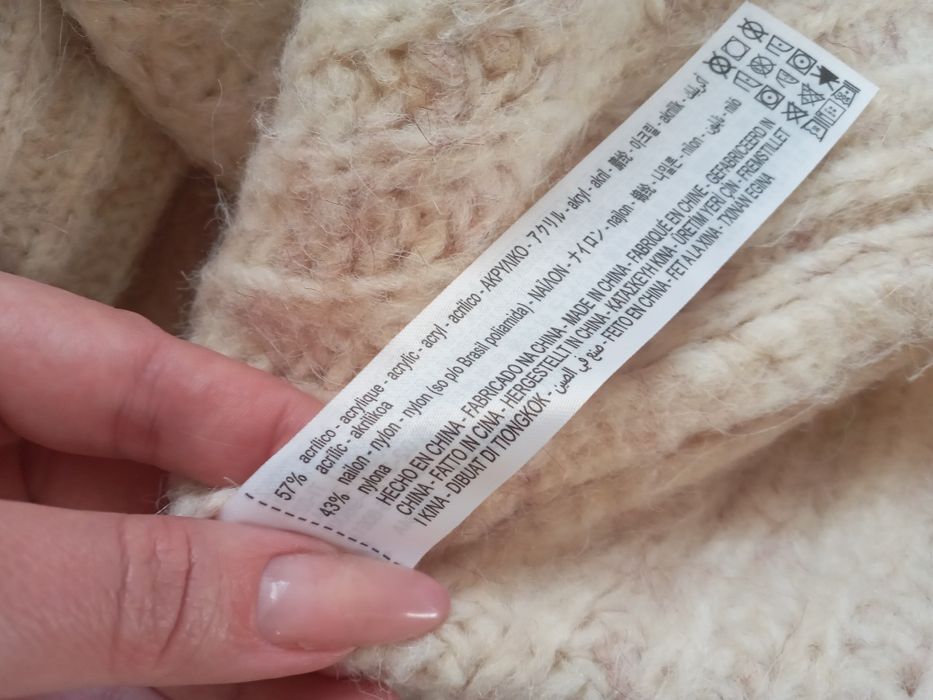 ZARA S-L Sweter bez rękawów z kapturem w kolorze ecru