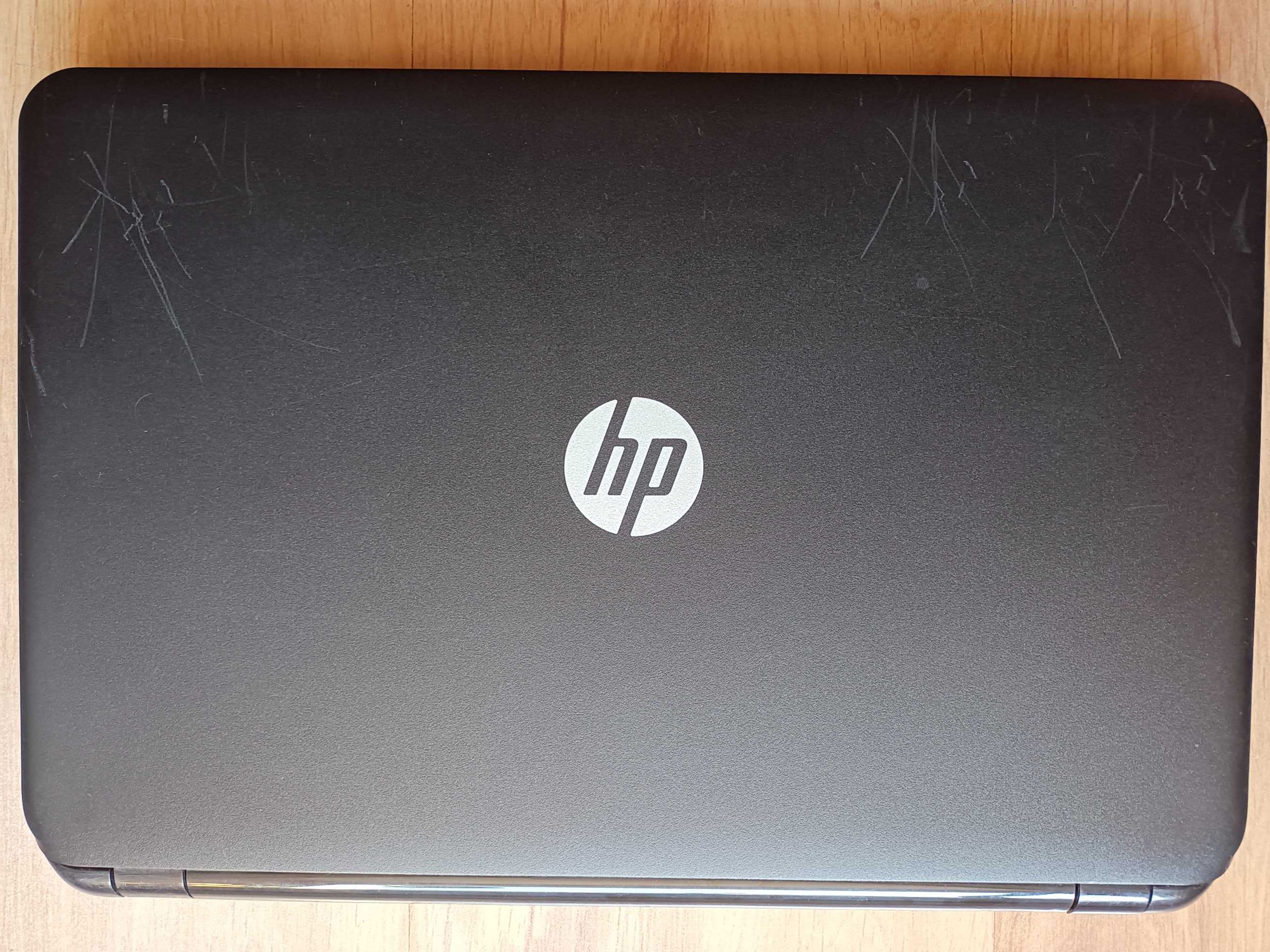 Laptop HP - 15"/WIN10 / ssd-240gb / ram-8gb / cpu-2x2,16ghz / bat-3h