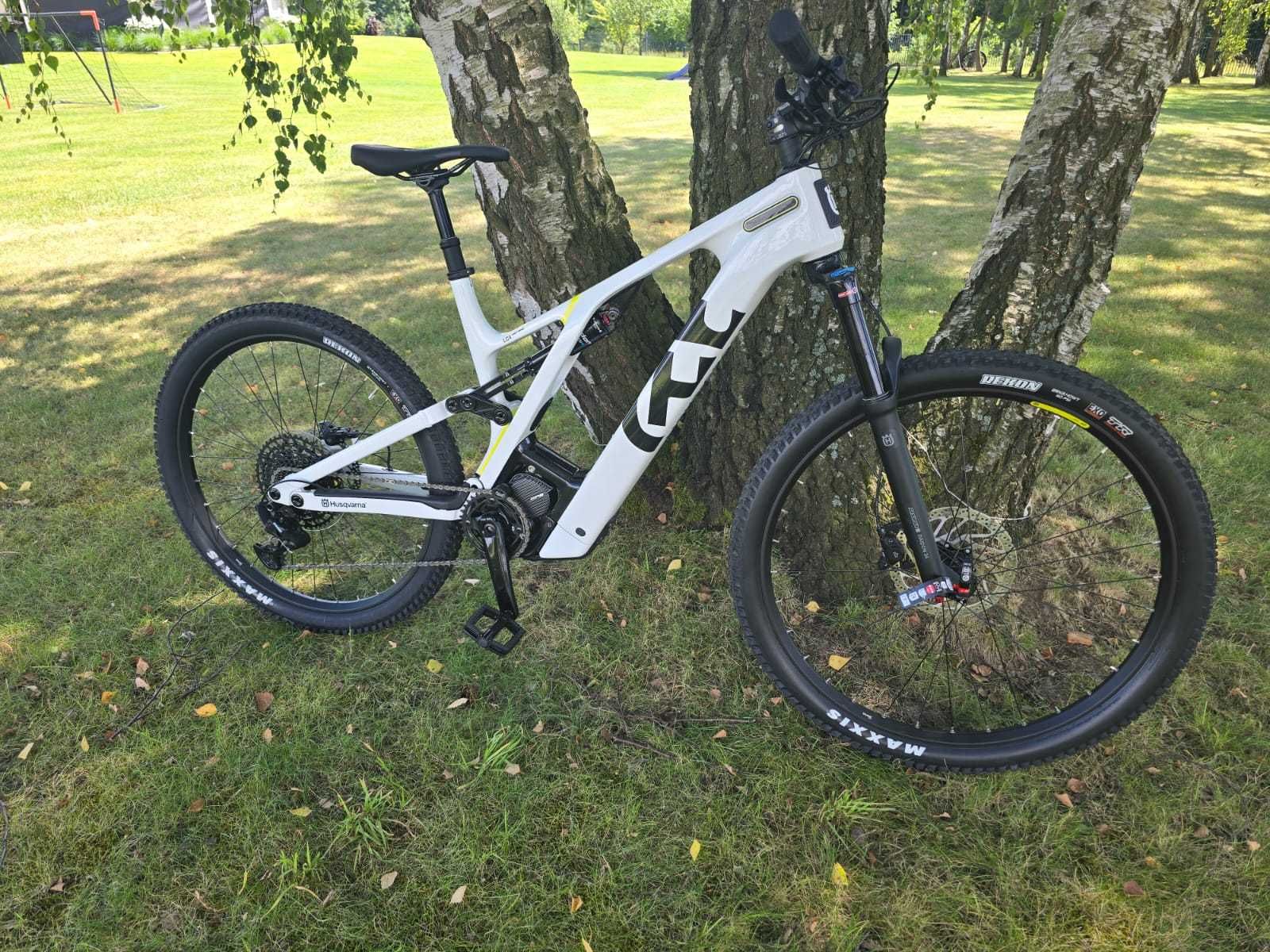 Rower elektryczny Husqvarna LC 4 Rama Karbonowa 85 Nm 720 Wh [nowy]