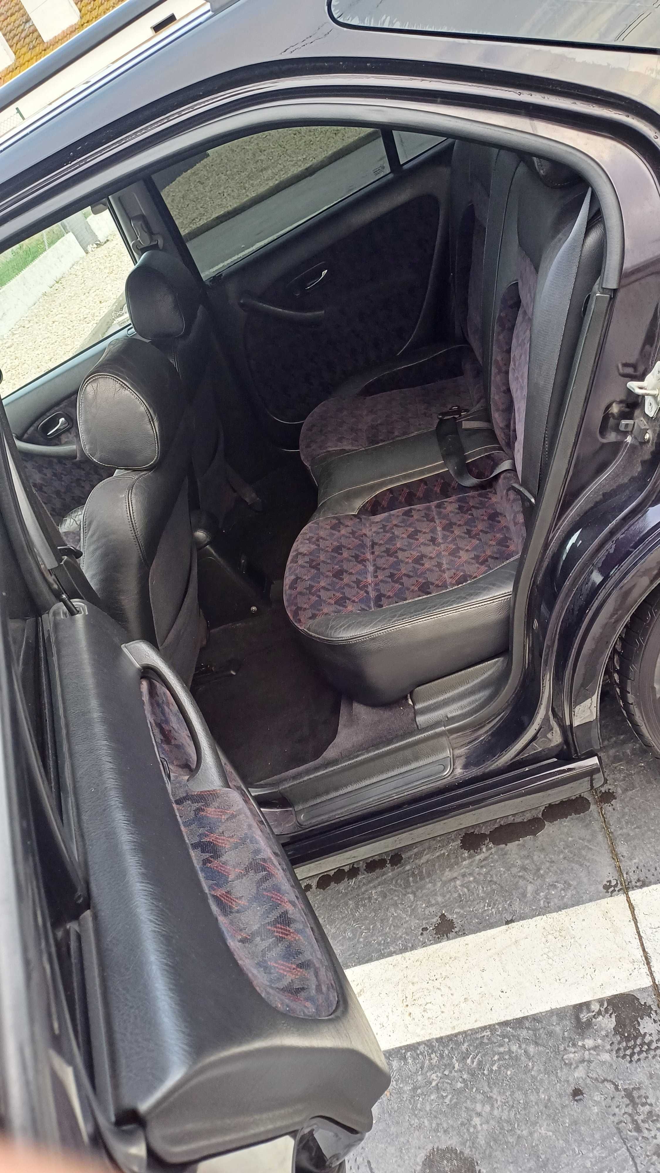 Honda aerodek 1.8 vti de livrete a bater de capas