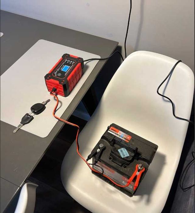 NOWY Prostownik Automatyczny Inteligentny Ładowarka Akumulatora 12v 6a