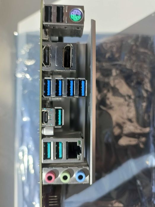 Материнська плата Asus Prime X670-P