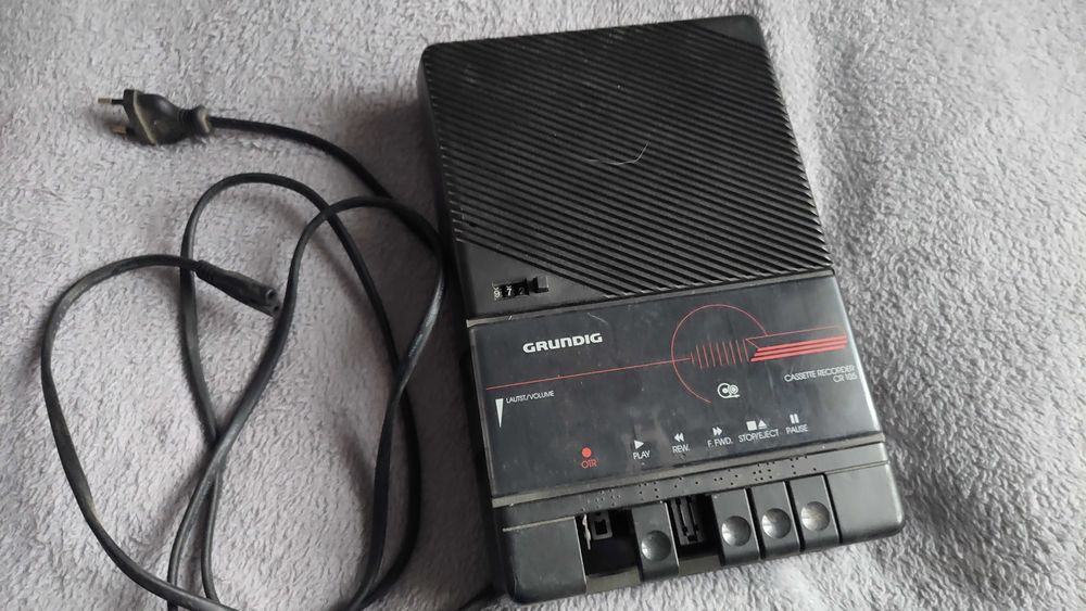 Касетний магнітофон Grundig CR 105. Грюндік магнитофон