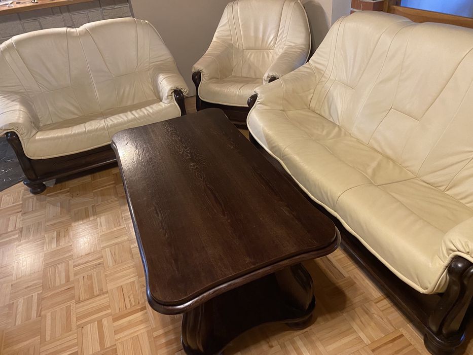 Komplet wypoczynek fotele stół - drewno i skóra