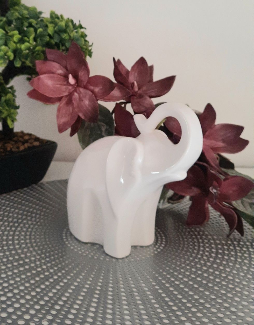 Figurka słoń na szczęście biały słonik ceramiczny 17cm