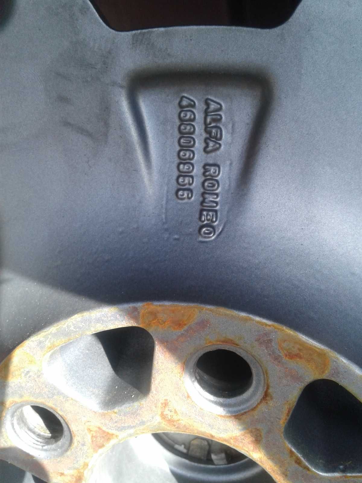 Alufelgi z Oponami Lato 215 45 R17 Y XL 5x98 ALFA ROMEO TORA ET40.5