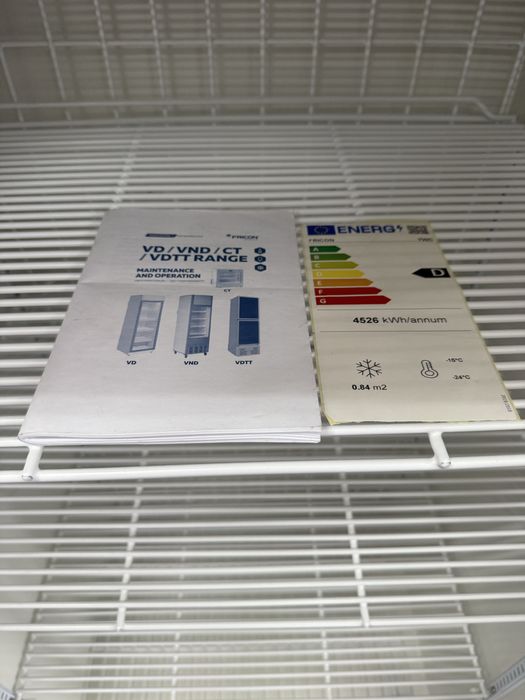 Vitrine vertical Fricon congelação frio ventilado gelados semifrios )