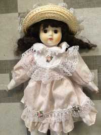 Porcelanowa lalka dziewczynka