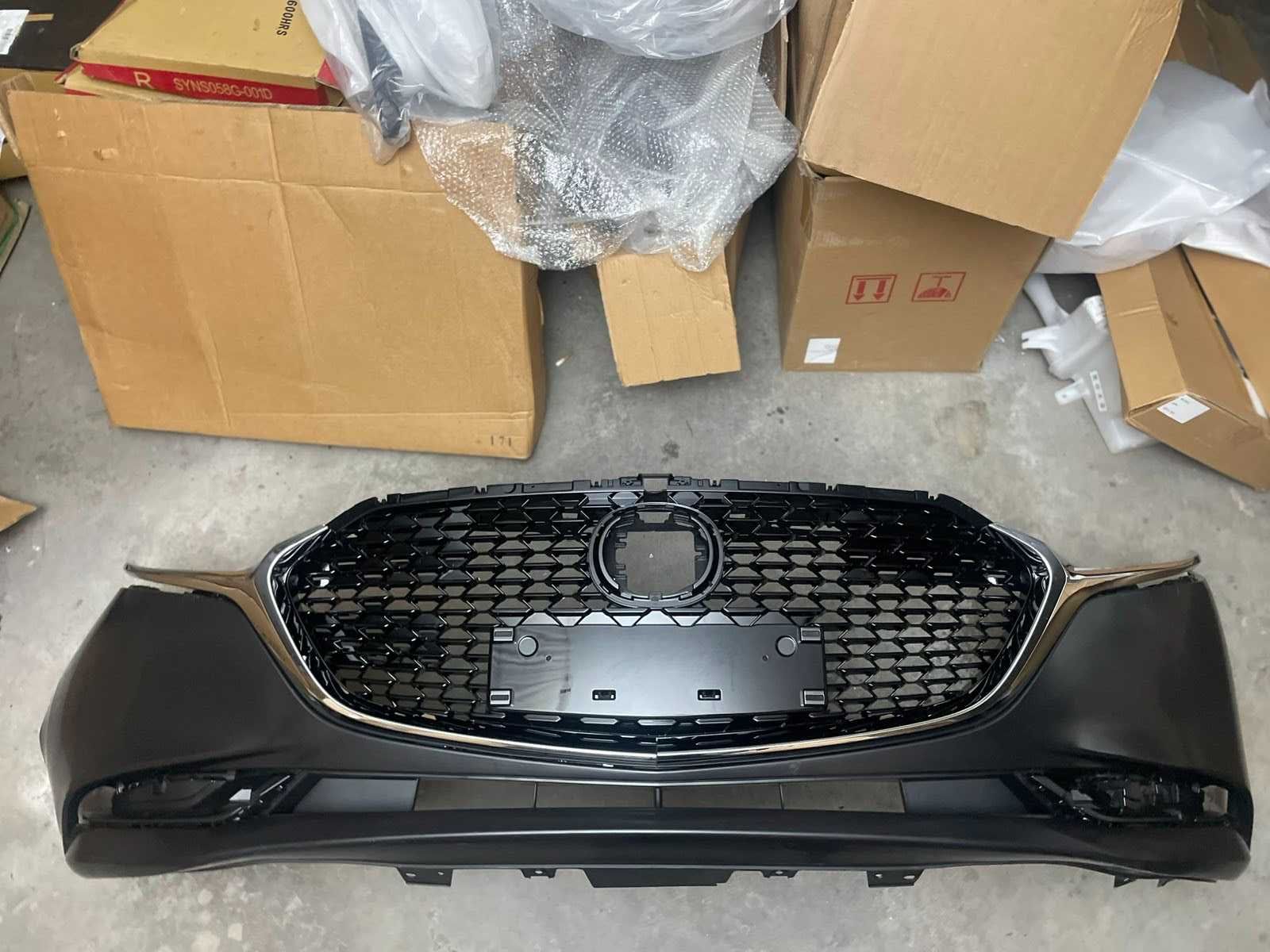 Решітка радіатора Mazda 3  2020 + / Mazda CX-30 2019 - 2025