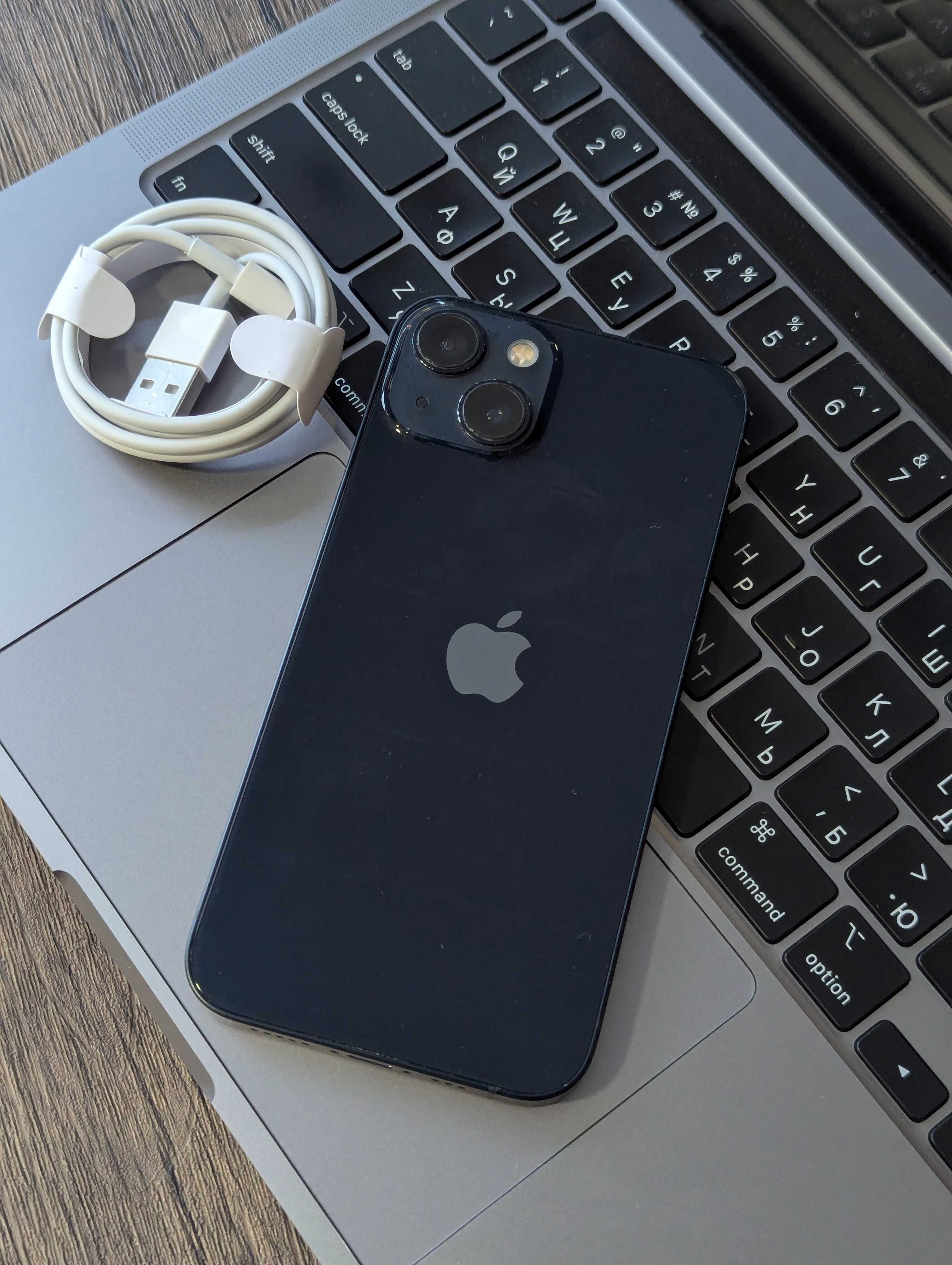 Apple iPhone 13 128 GB, б/в