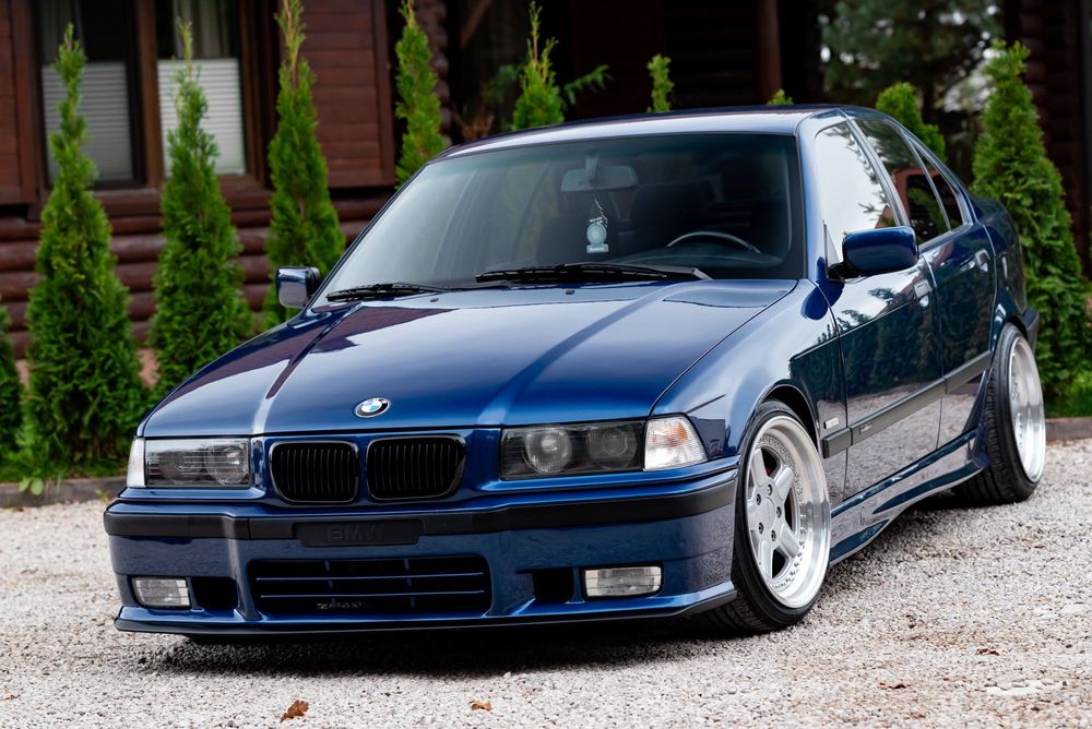 BMW Seria 3 2.5B 170KM M Pakiet Klimatyzacja Podgrzewane Fotele