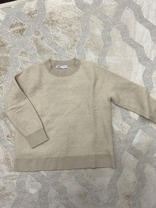 Продам светр жіночій