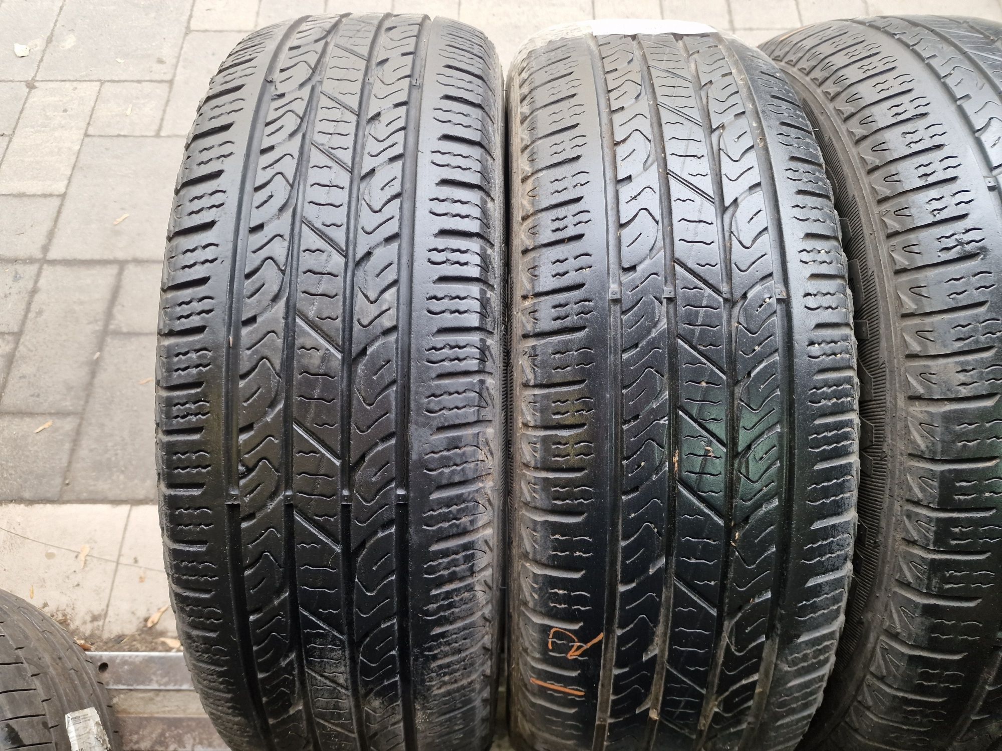 Летняя резина 235/65 R18 Nexen