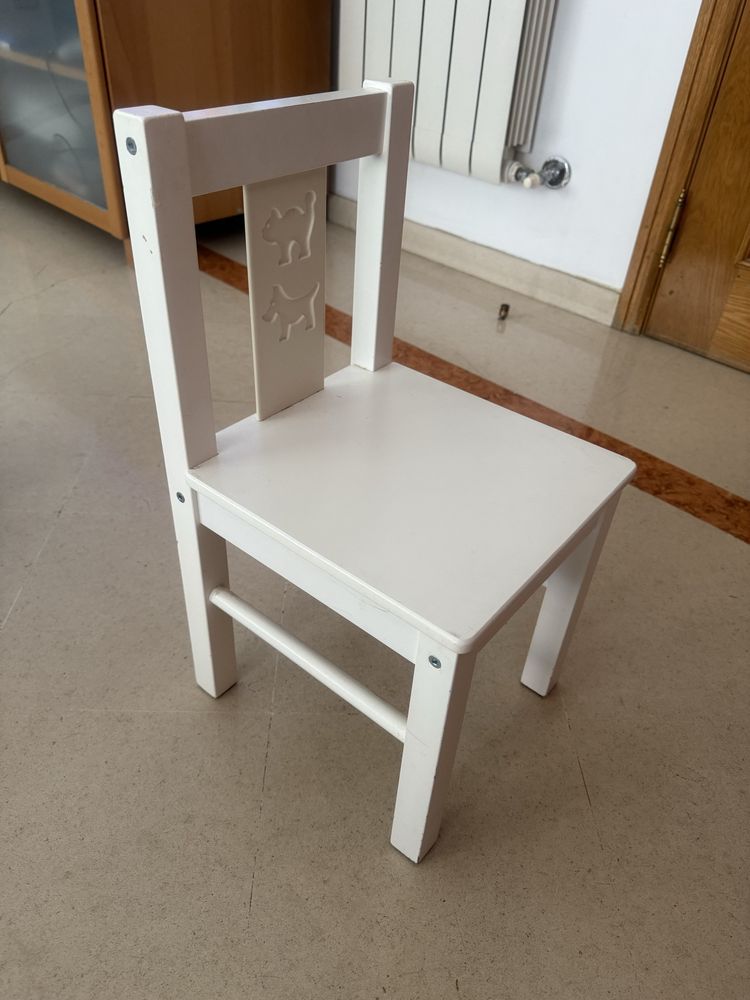 Mesa e cadeira crianca