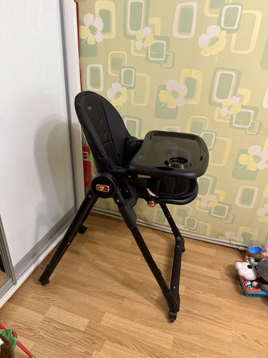 Стільчик для годування Carello