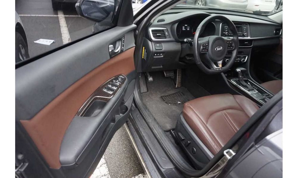 2017 Kia K5 корея вже на автомайданчику