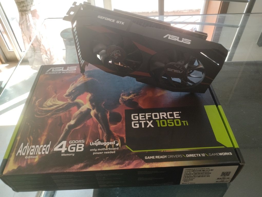 Placa gráfica Asus GTX 1050ti 4gb Cerberus