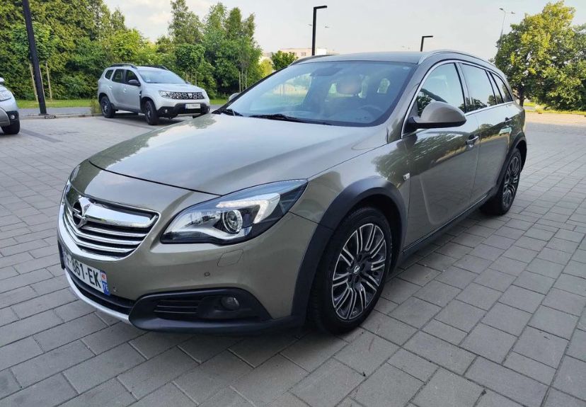 Opel Insignia 2014 дизель 2.0 CDTI 4x4 Country Tourer
