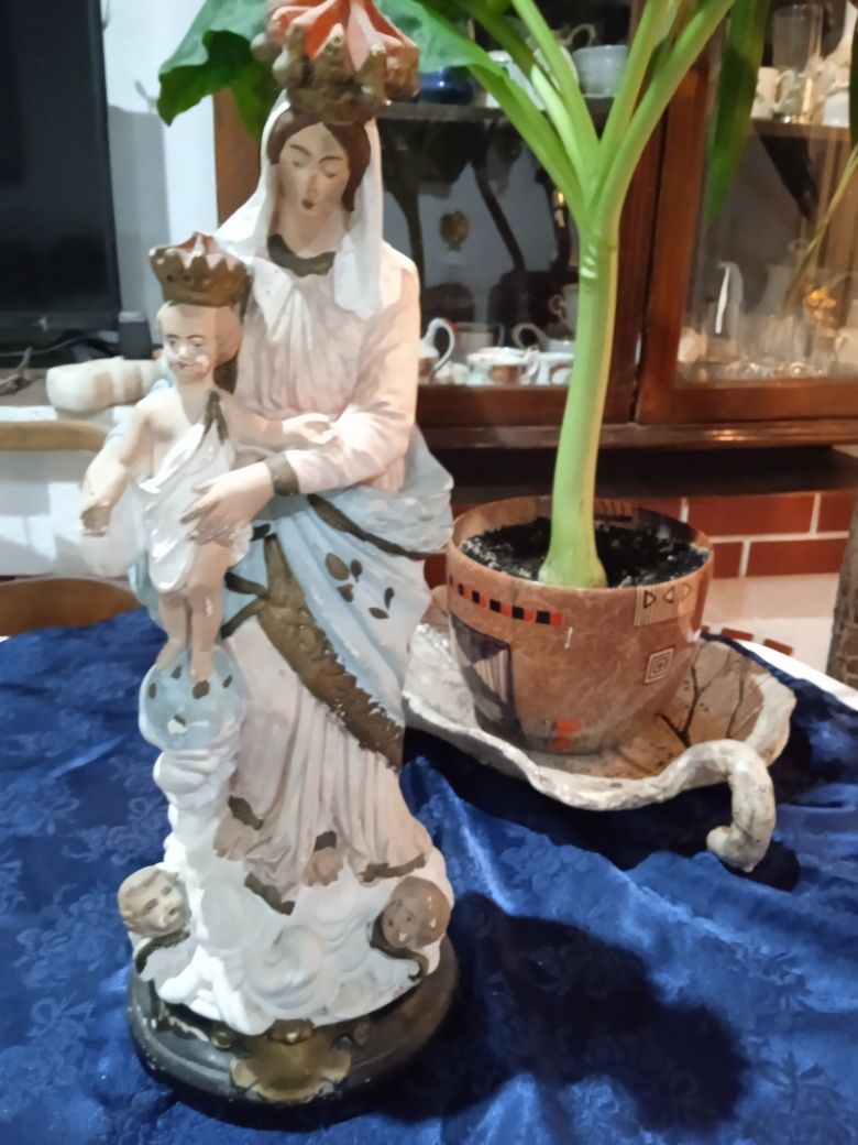 Bardzo stara figura sakralna